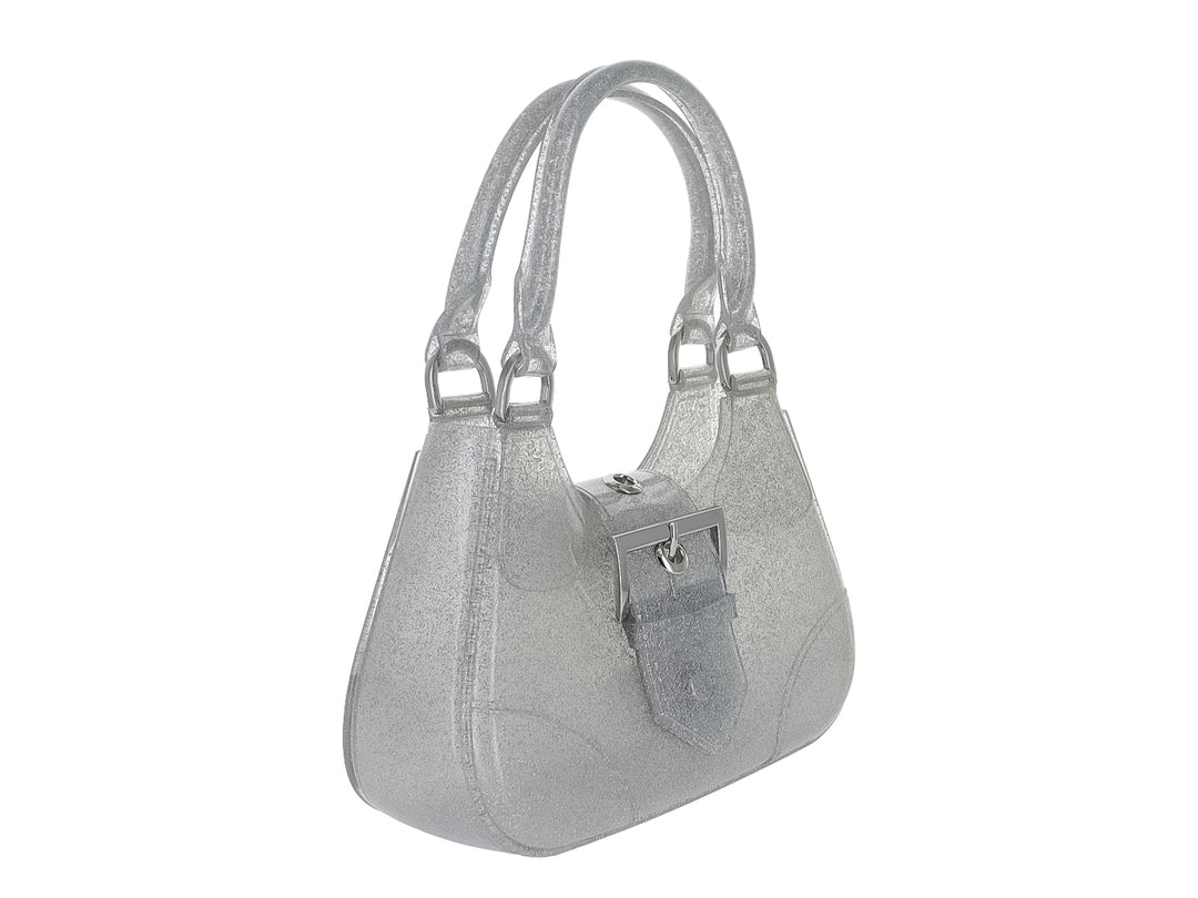 Bolso de hombro pequeño color blanco con glitter brillante, asa corta y cierre con hebilla metálica.