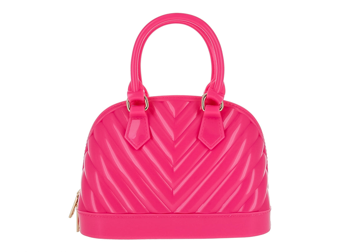 Bolso de mano color fushia con textura en relieve en forma de V y acabado brillante.