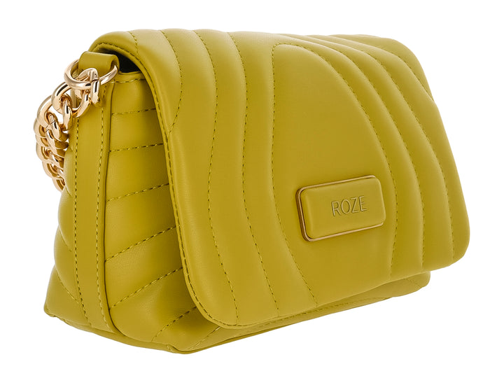 Bolso amarillo acolchado de marca ROZE con correa de cadena dorada y forma rectangular.