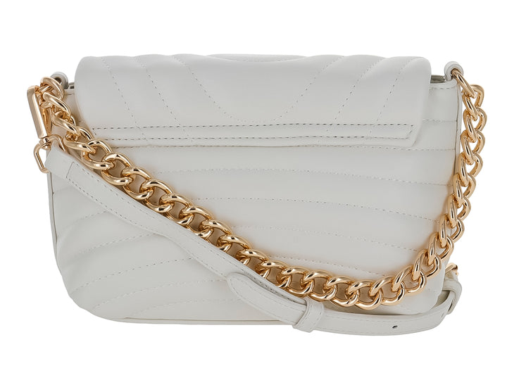 Bolso de hombro color latte con diseño acolchado y detalle metálico dorado de la marca ROZE.