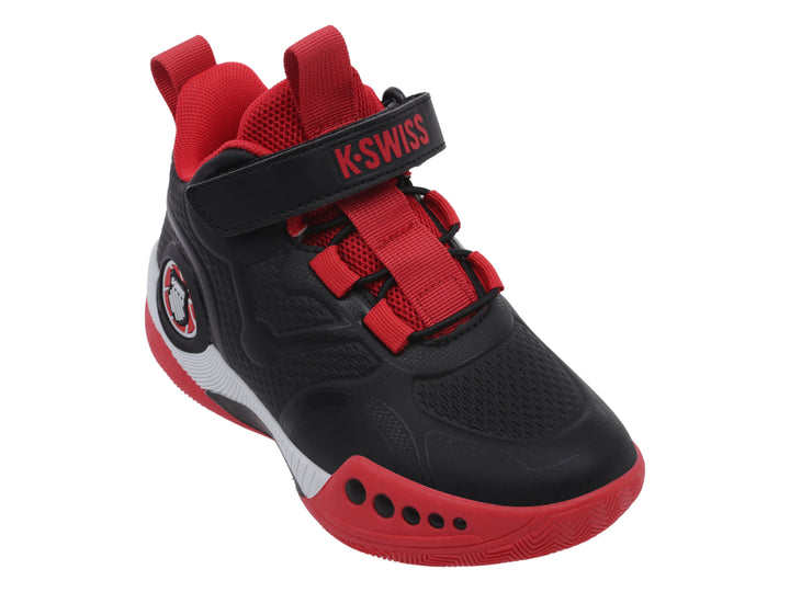 Tenis deportivos K-Swiss para niño en colores negro, rojo y blanco con cierre de correa velcro.