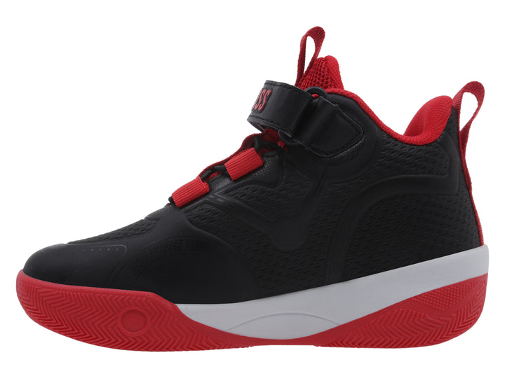 Tenis deportivos K-Swiss para niño en colores negro, rojo y blanco con cierre de correa velcro.