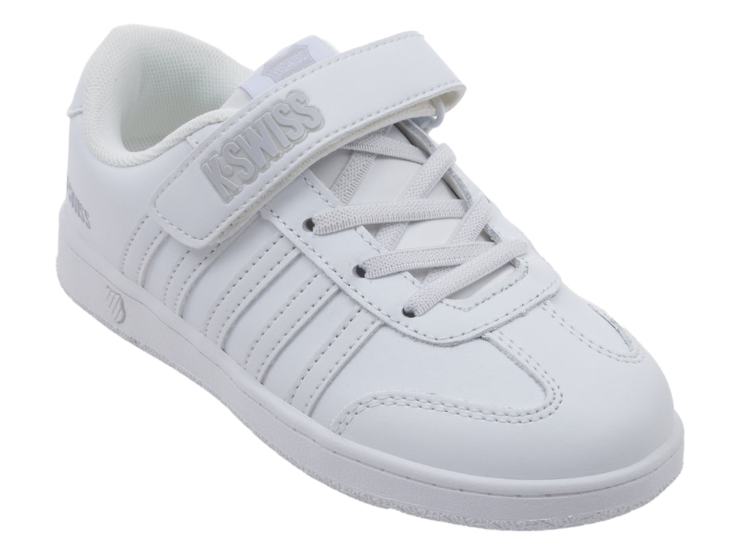 Tenis K-Swiss Francis Court color blanco para niño con cierre de velcro y agujetas.