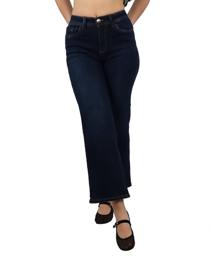 Pantalones jeans color azul índigo de corte pierna ancha para mujer