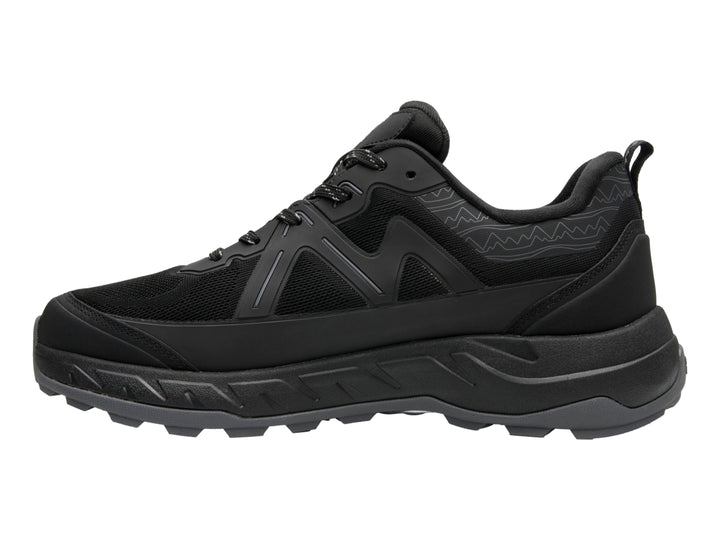Zapato deportivo Flexi modelo Zegama Country en color negro con suela robusta y acabado impermeable.
