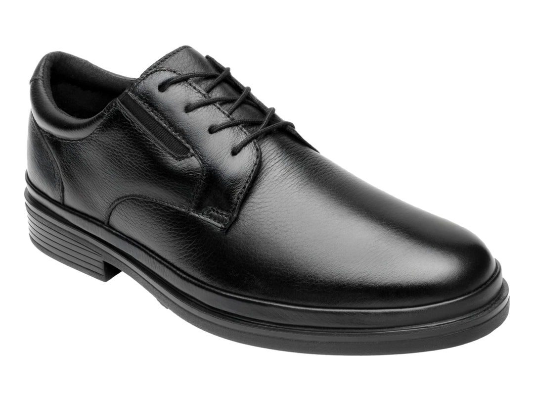Zapato formal de cuero color negro para hombre con cordones y suela robusta.