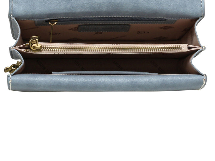 Bolso de hombro Steve Madden en color denim con textura plisada y correa de cadena dorada.