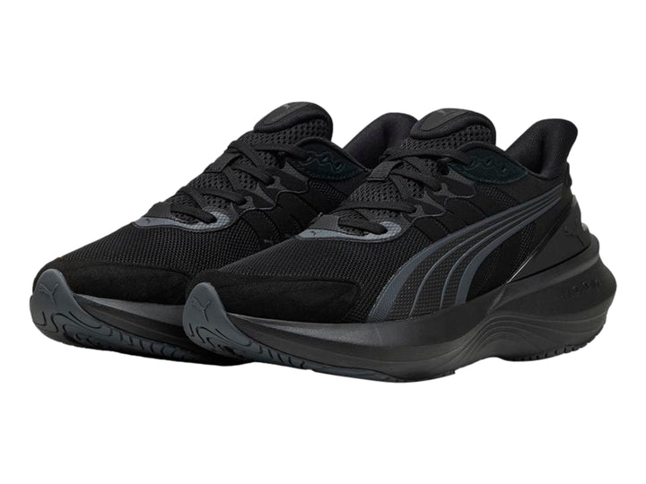 Tenis deportivos PUMA Pulse Pro en color negro con tejido de malla y suela robusta.