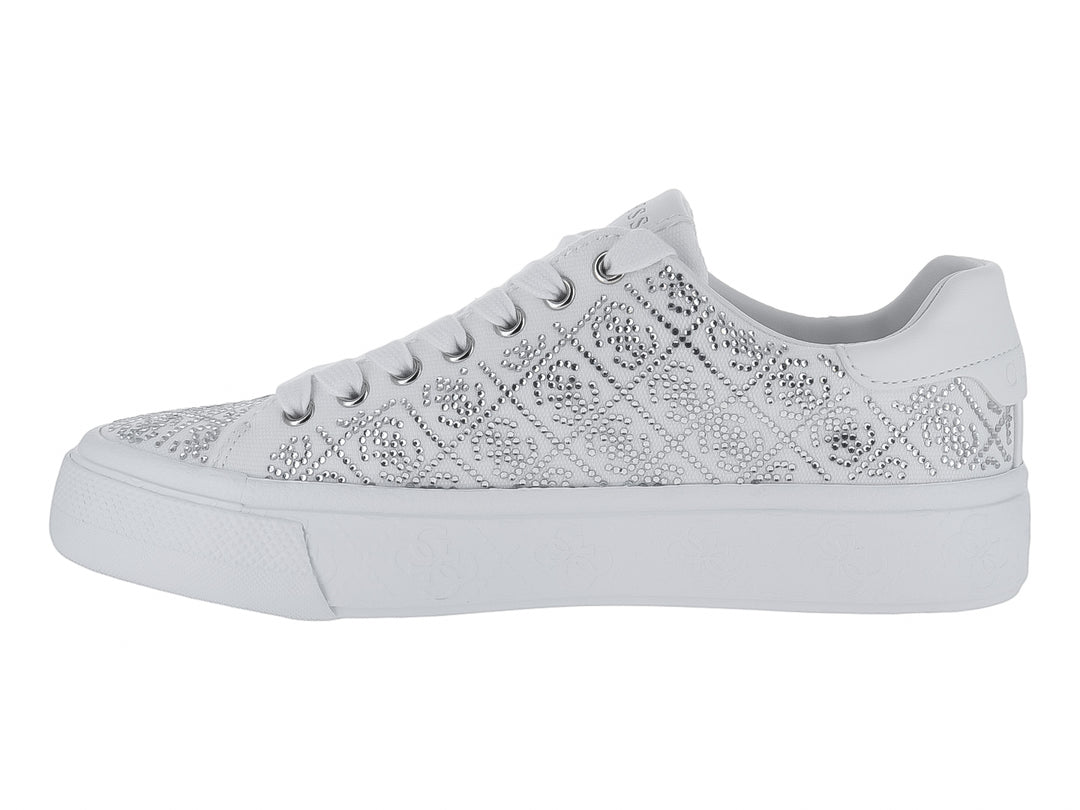 Tenis blancos Guess con detalles brillantes en la parte superior y suela blanca.