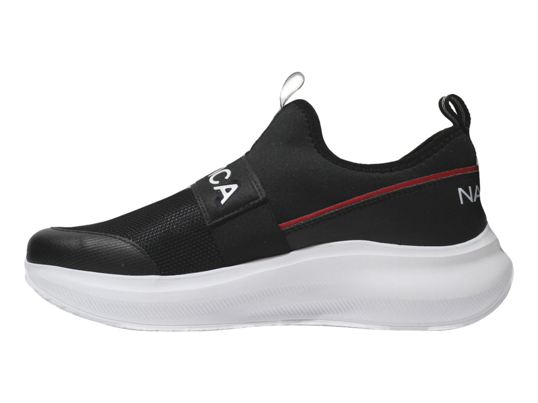 Tenis deportivos Nautica color negro con suela blanca y detalle rojo, estilo slip-on.