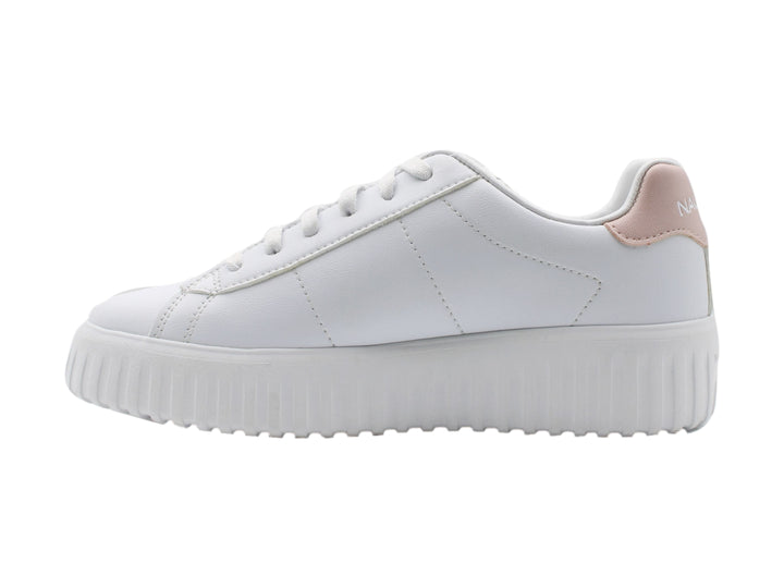 Tenis blancos de plataforma con detalle en color rosa palo y suela dentada.