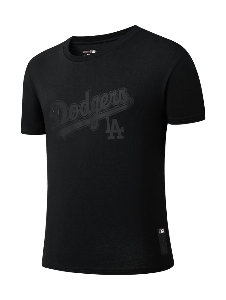 Camiseta deportiva negra de manga corta con logotipo de los Dodgers en tono sobre tono.