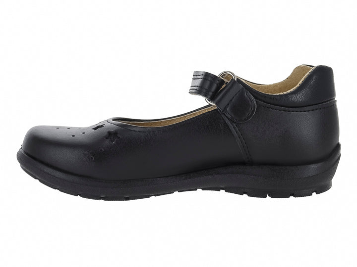 Zapato escolar negro para niño o niña con correa de ajuste y detalles de estrellas perforadas.