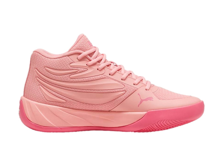 Tenis de baloncesto PUMA Court Pro en color rosa intenso con diseño moderno y suela a juego.