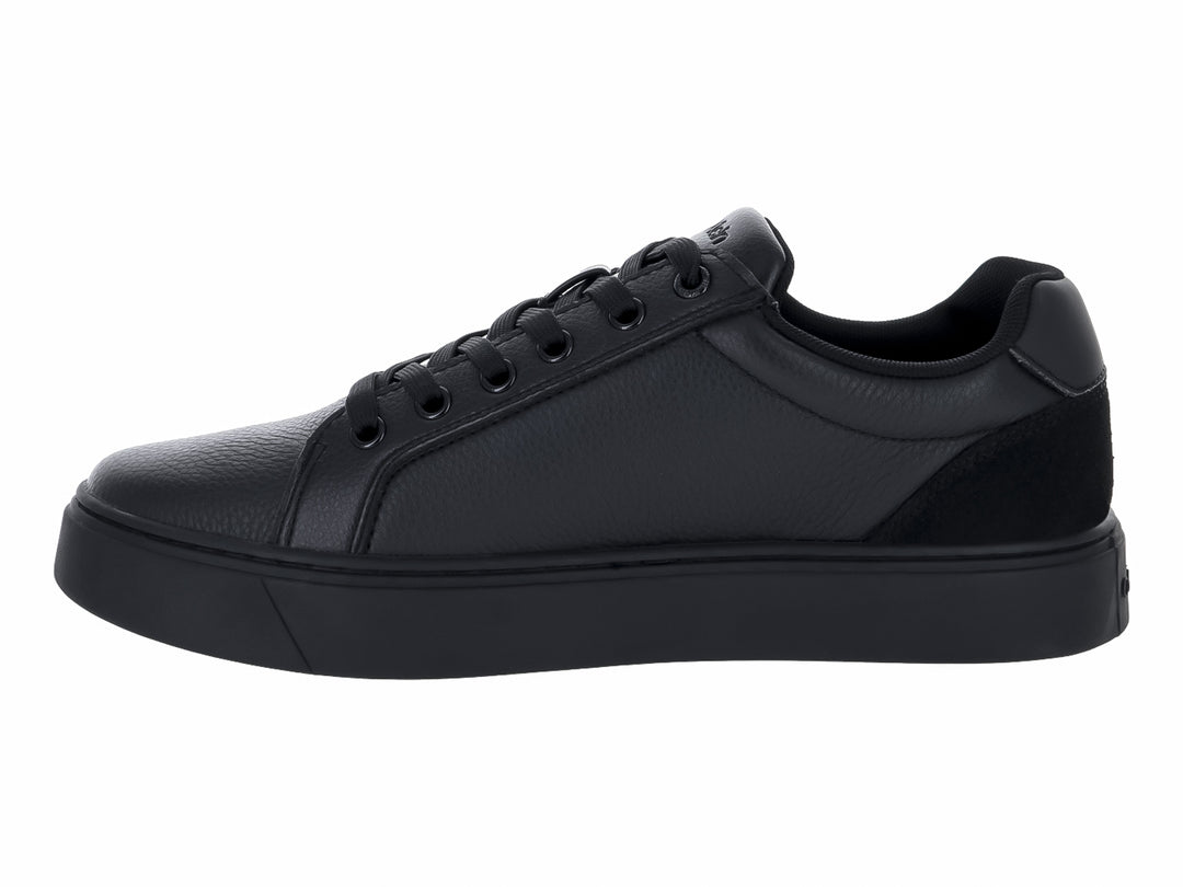 Tenis negros de cuero Calvin Klein con cordones y cierre lateral.