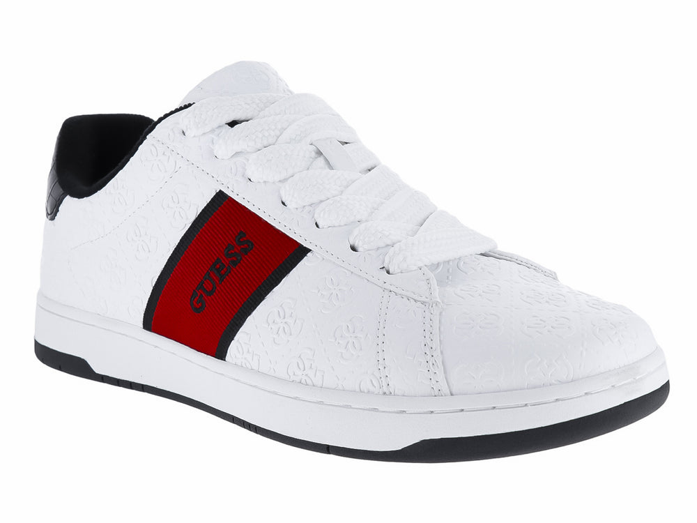 Tenis blancos de la marca GUESS con una franja roja lateral y suela negra.