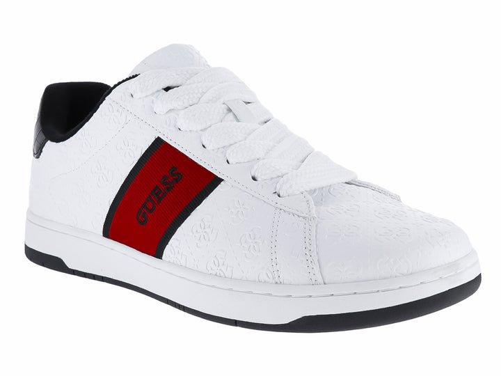 Tenis blancos de la marca GUESS con una franja roja lateral y suela negra.