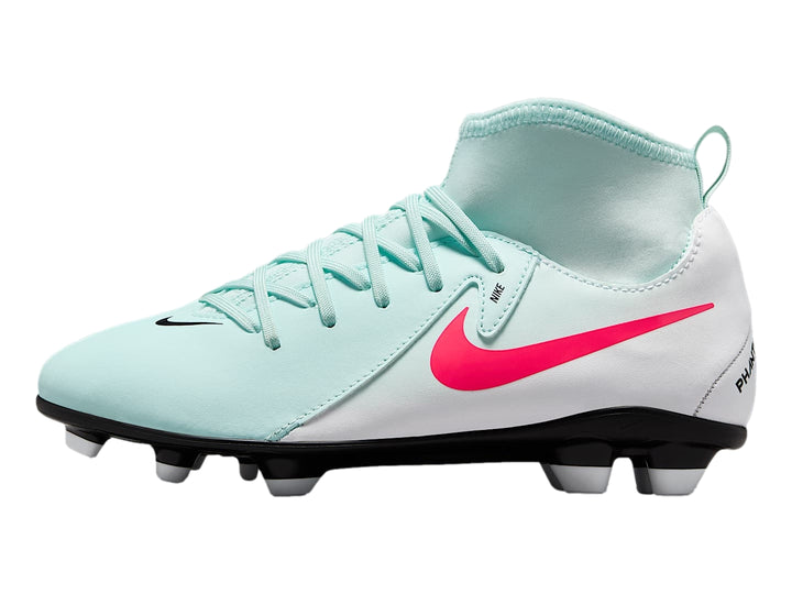 Calzado de fútbol Nike Phantom Luna en color menta y blanco con detalles en rojo y suela negra con tacos.