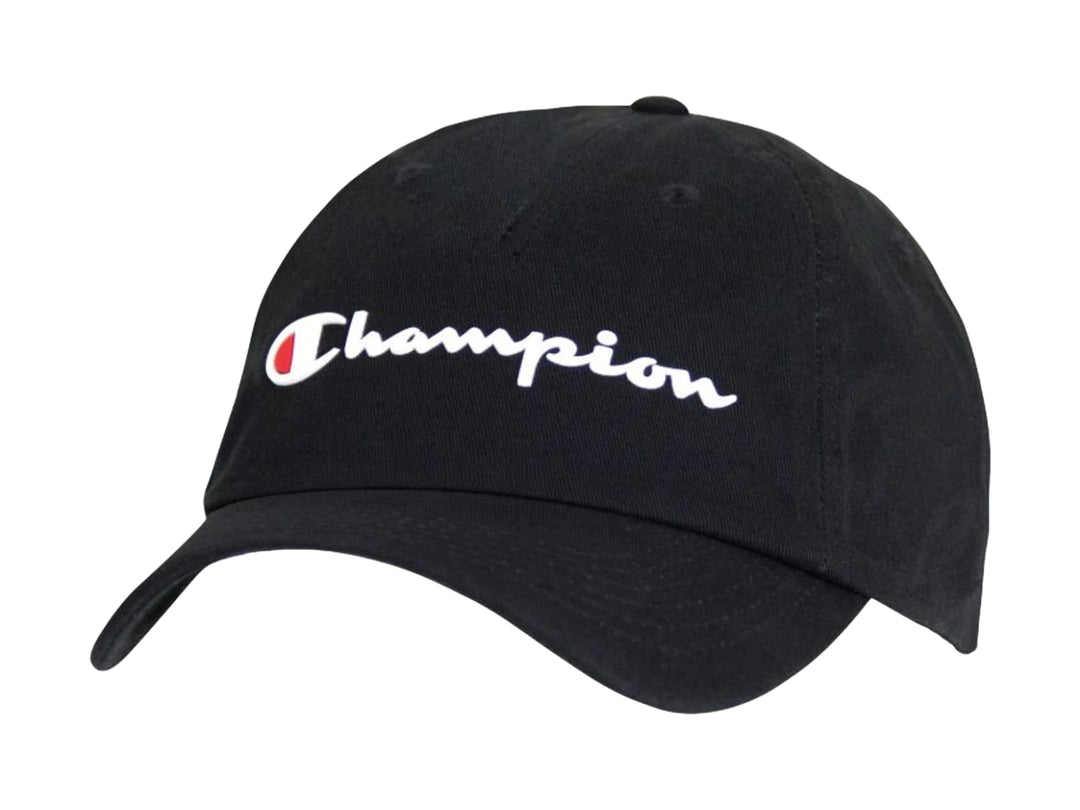 Gorra de béisbol color negro con logotipo de Champion bordado en blanco y rojo en el frente.