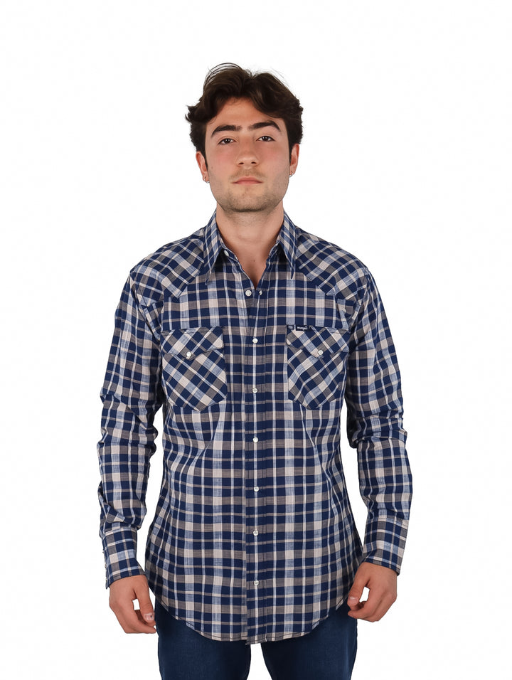 Camisa Wrangler para hombre a cuadros en colores marino y beige, manga larga y botones.