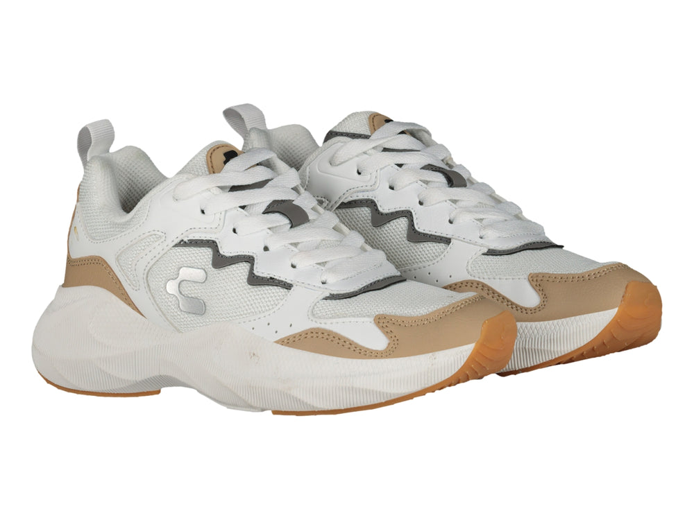 Tenis deportivos Charly color blanco con detalles en beige y gris, diseño de suela gruesa.