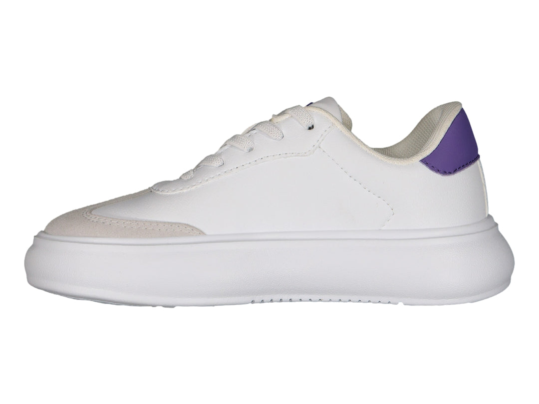 Tenis deportivos blancos para niño o niña con detalles en color morado y suela blanca ancha de la marca Charly.