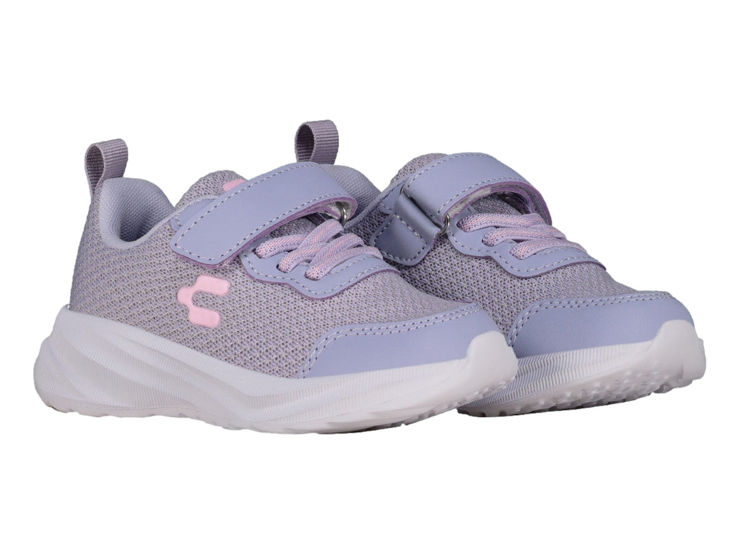 Tenis deportivos color lila para niña con cierre de velcro y suela blanca, marca Charly.