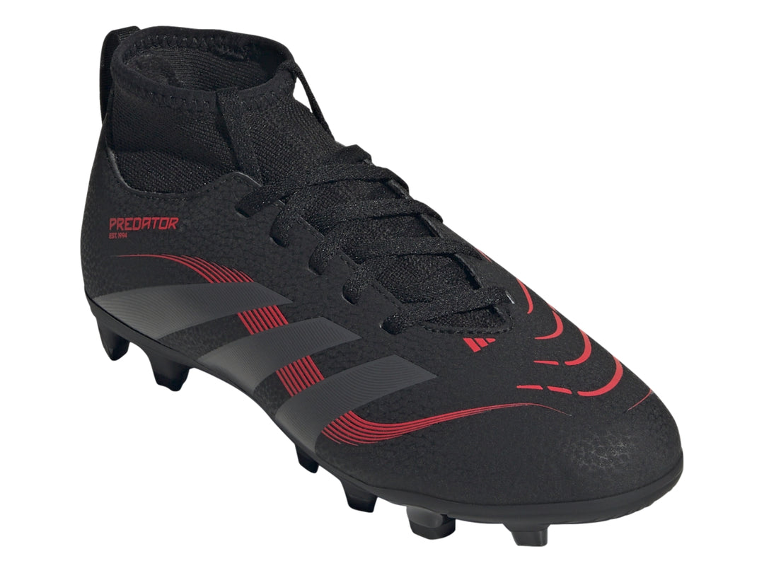 Zapato de fútbol Adidas Predator color negro con franjas grises y detalles en rojo, diseño con cuello tipo calcetín.