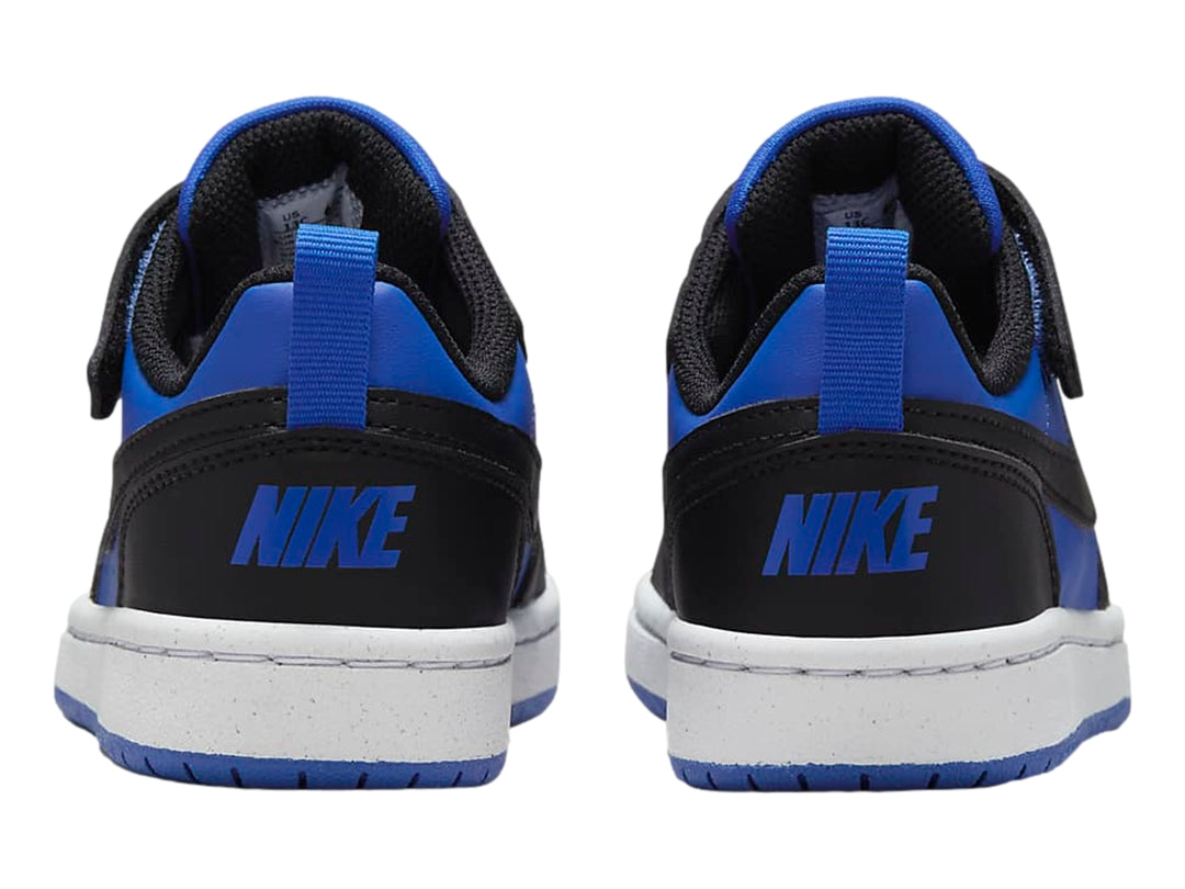 Tenis Nike Court Borough Low Recraft en colores azul y negro con suela blanca y azul.