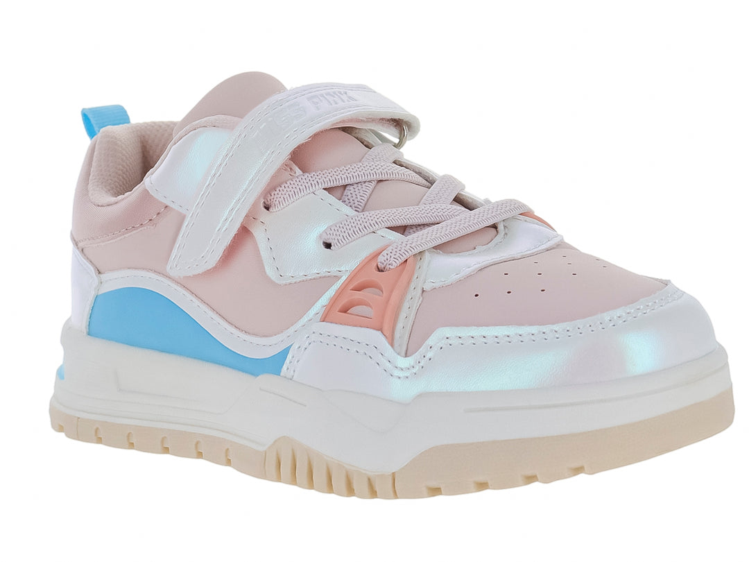 Tenis deportivos para niña en color rosa con detalles azul claro y blanco, acabados iridiscentes y cierre de velcro.