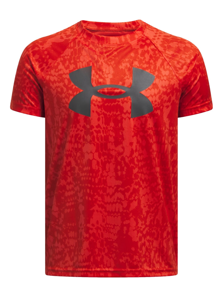 Camiseta deportiva Under Armour color rojo con estampado y logotipo central.