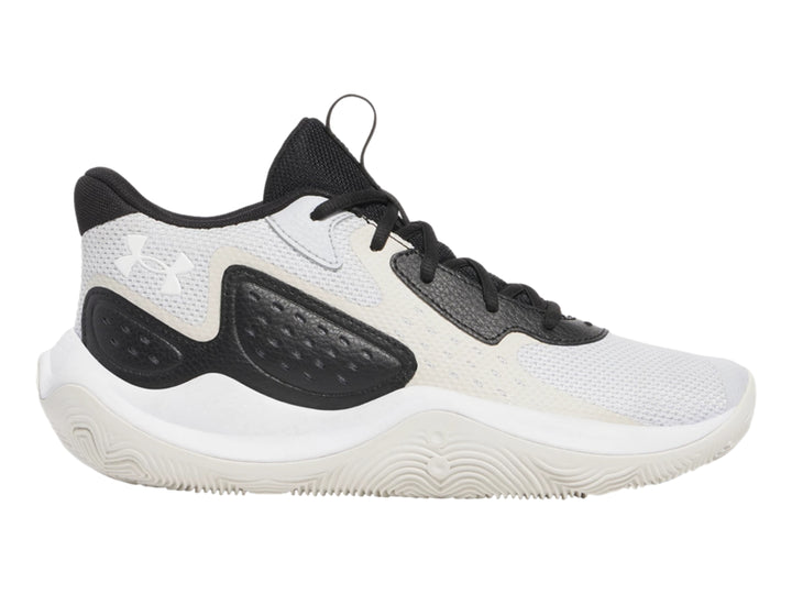 Tenis de baloncesto Under Armour color blanco con detalles en negro y suela blanca.