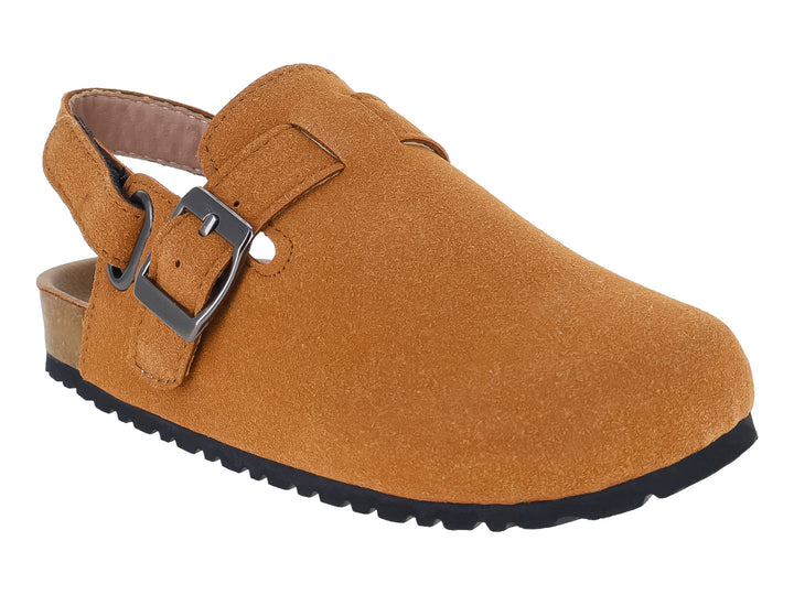 Sandalia formal color camel para niño con hebillas negras y suela dentada.