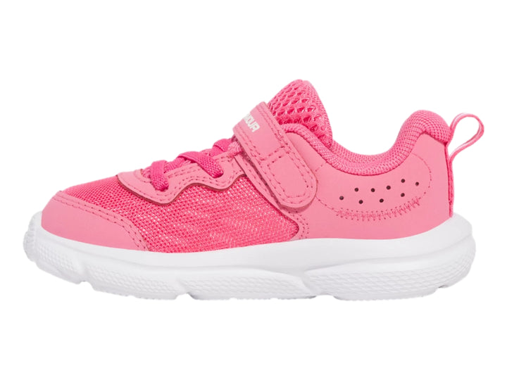 Tenis deportivos Under Armour color rosa con suela blanca y cierre de velcro para Niña.