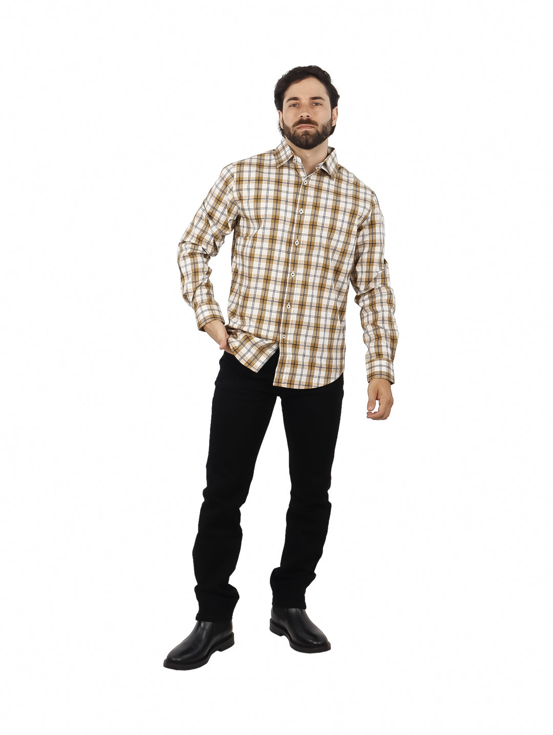 Hombre vistiendo una camisa de manga larga con estampado de cuadros en colores khaki y blanco.