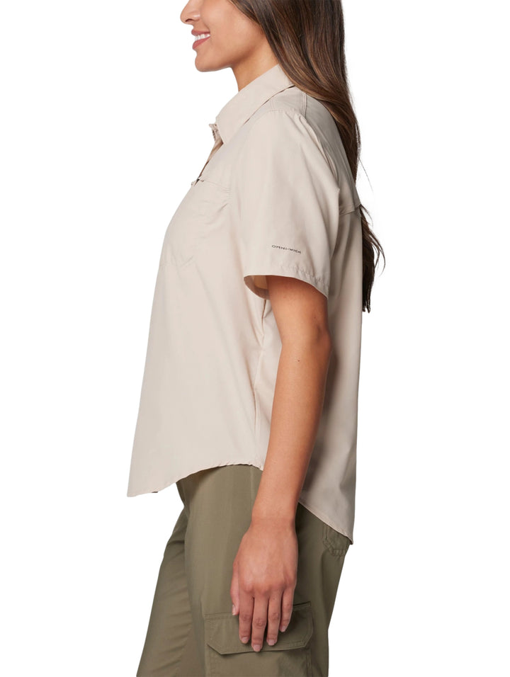Camisa Columbia Silver Ridge 3.0 de manga corta en color beige Ancient Fossil para Mujer.