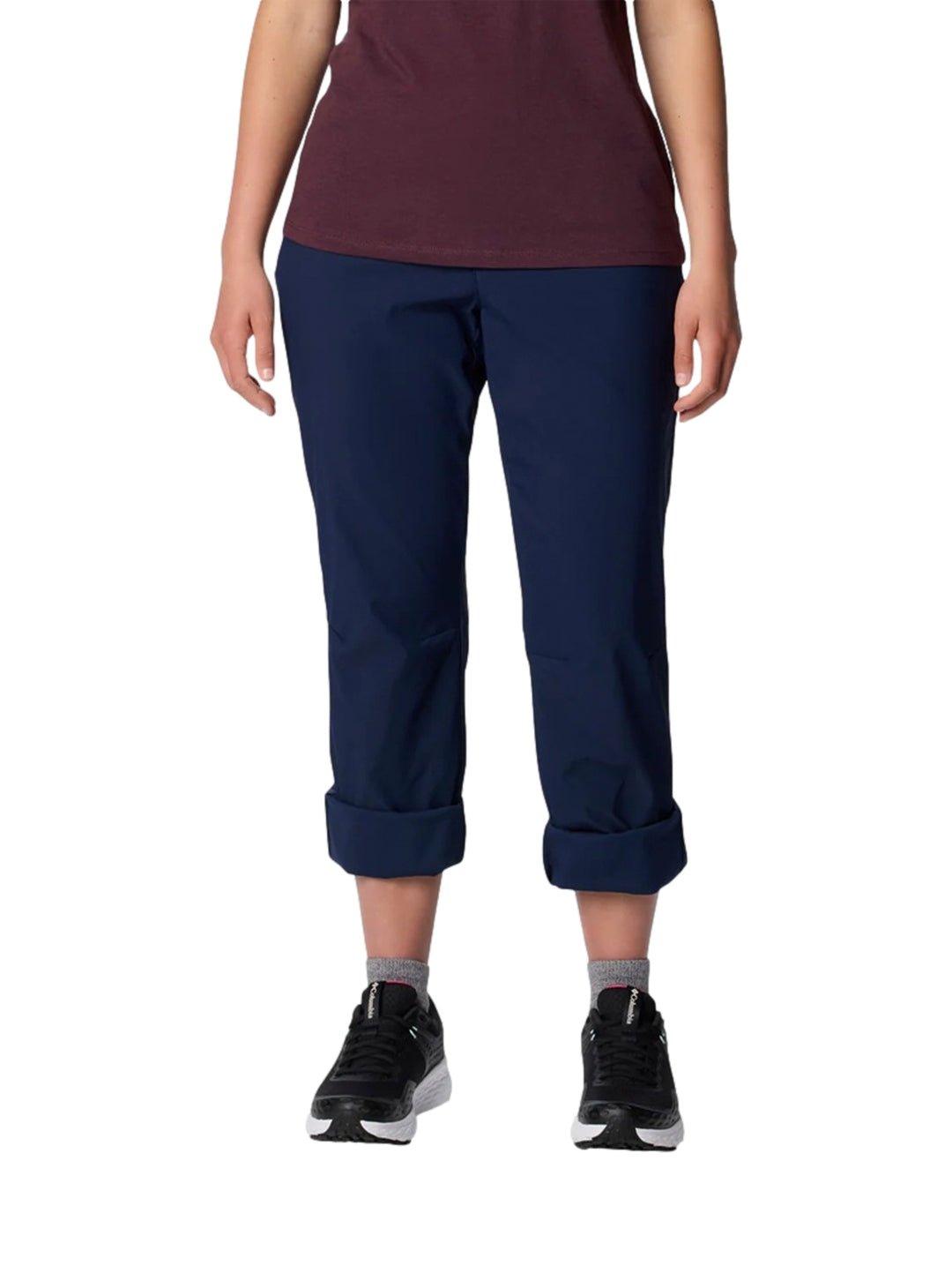 Pantalones Columbia Leslie Falls II color azul marino para actividades al aire libre.