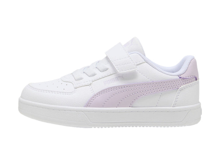 Tenis Puma blancos con detalles en color lila para niña.