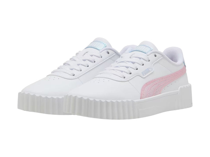 Tenis PUMA blancos con franja rosa y detalles azules, con suela de plataforma blanca.