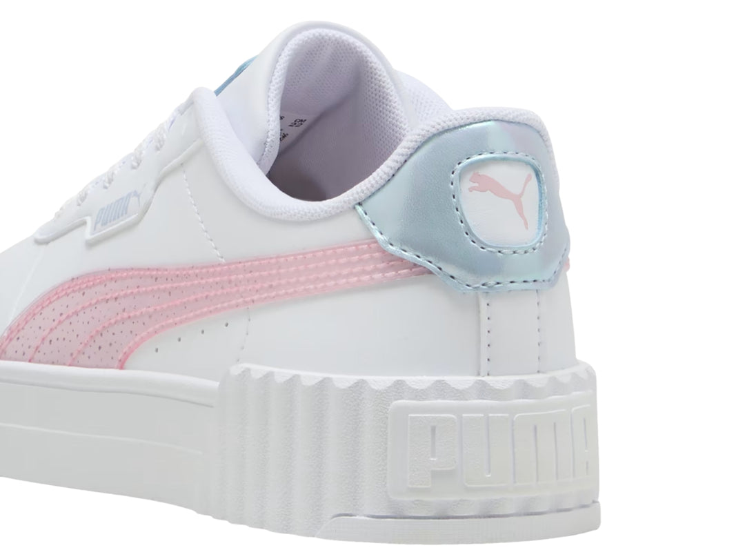 Tenis PUMA blancos con franja rosa y detalles azules, con suela de plataforma blanca.