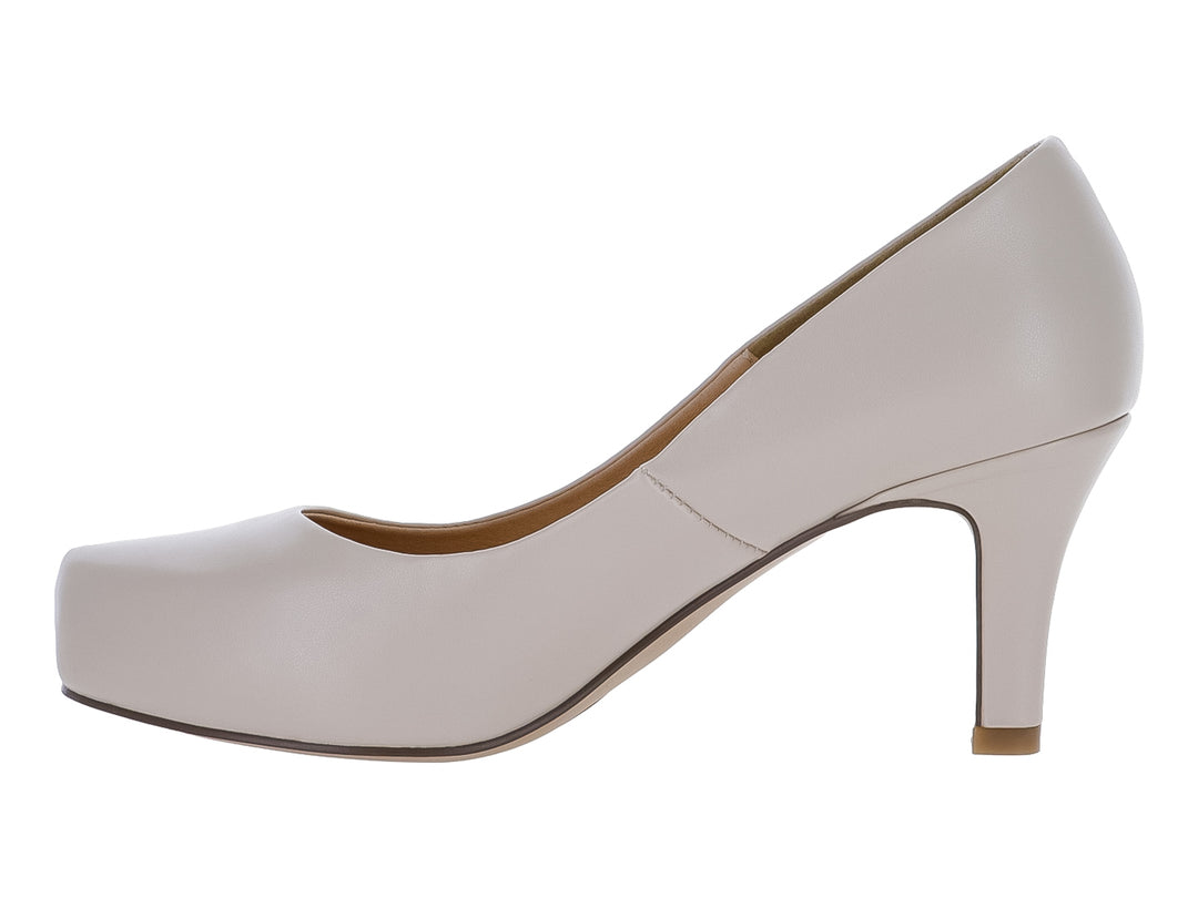 Zapato de tacón cerrado color ostión con punta redonda y tacón medio para mujer.