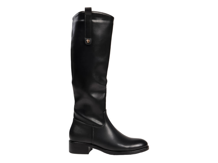 Botas altas de color negro para mujer, confeccionadas en material liso con tacón bajo.