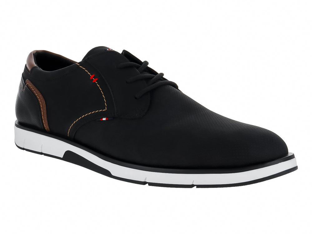 Zapato casual Clasben color negro con suela blanca y detalles en color café.