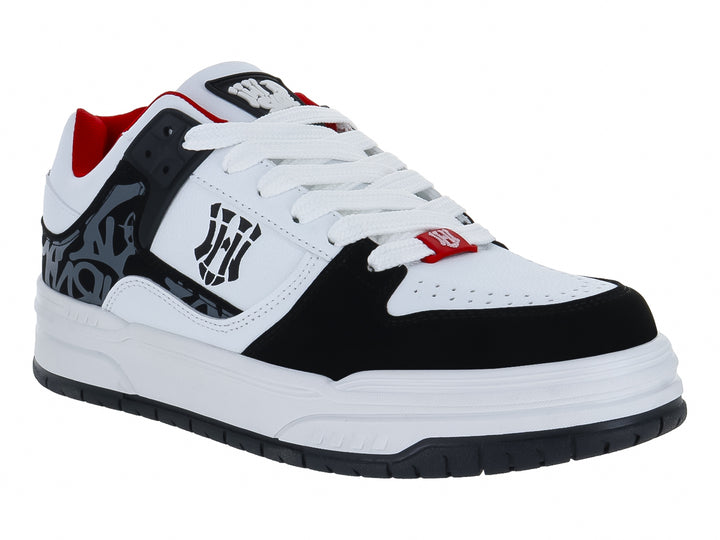 Tenis CLASBEN Tyler color blanco y negro con detalles rojos y suela blanca.