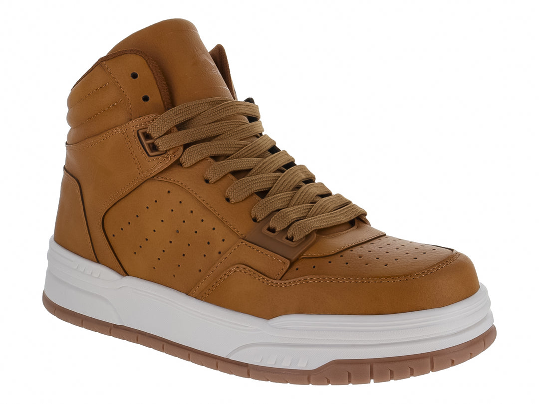 Tenis botín color miel con suela blanca y detalles perforados.