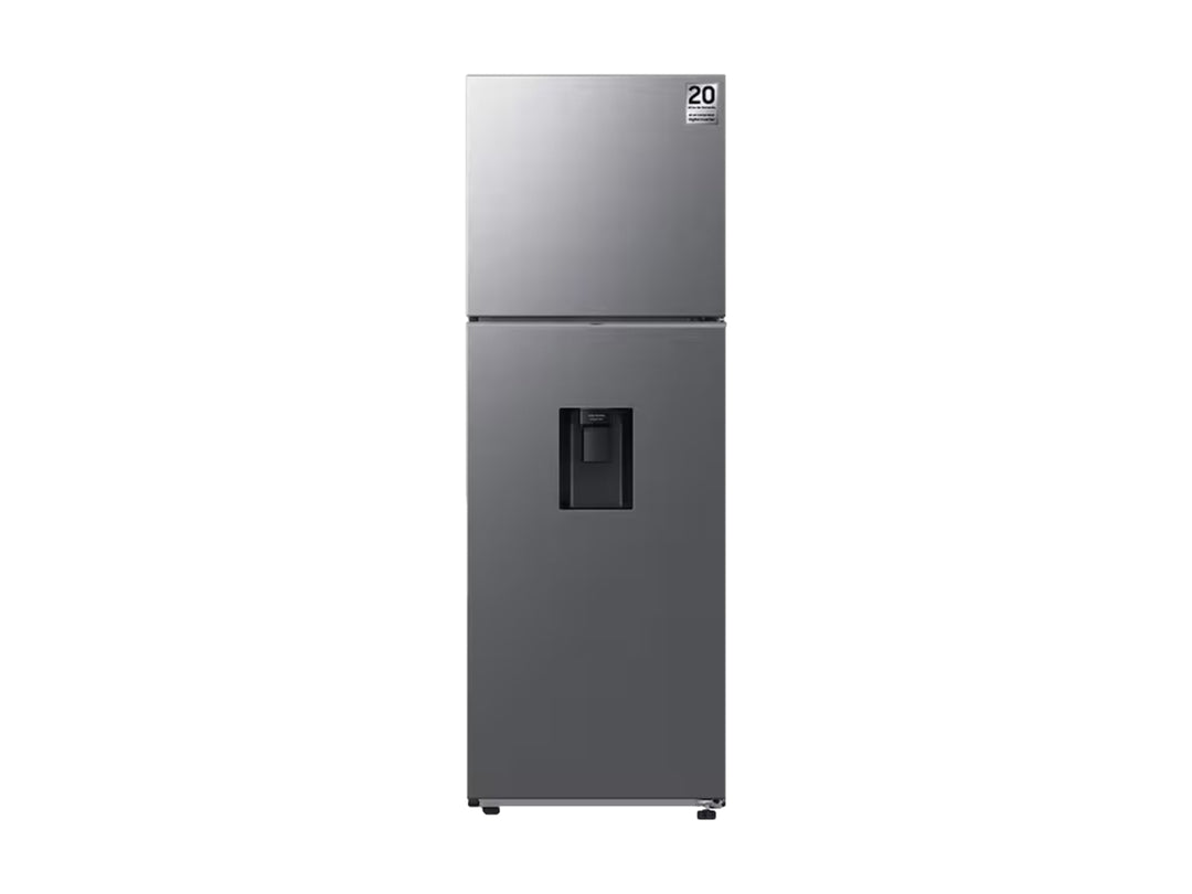 Refrigerador Samsung de acero inoxidable con dispensador de agua frontal y diseño moderno de dos puertas.