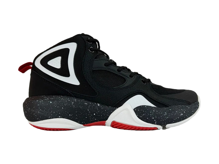 Tenis de baloncesto SHAQ Radiate color negro con detalles blancos y suela roja para niños.