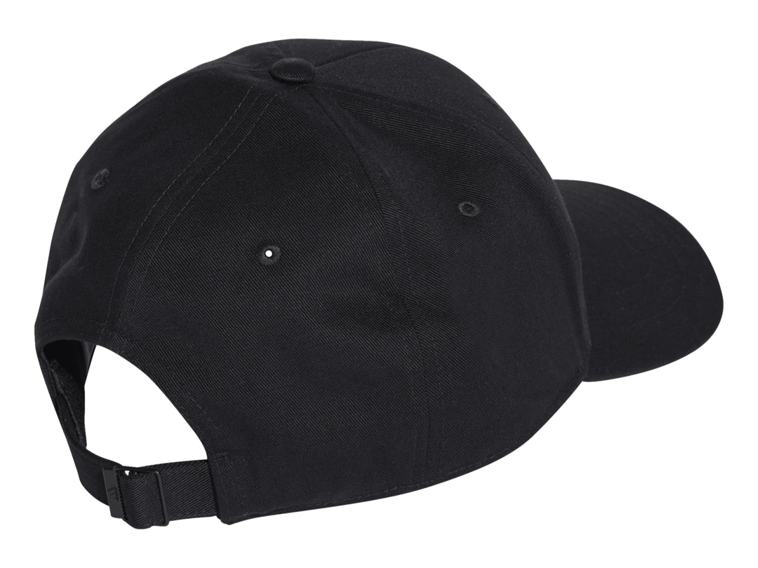 Gorra de béisbol Adidas color negro con logotipo blanco en el frente.