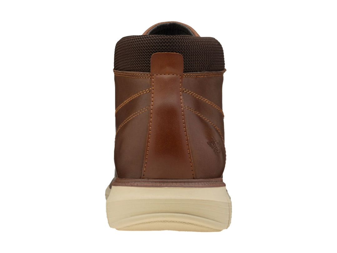 Bota casual Dockers de color café con suela beige y cuello elástico.