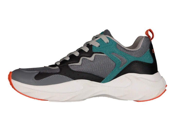 Tenis deportivos Charly color gris con detalles en verde azulado, negro y naranja, con suela blanca gruesa.